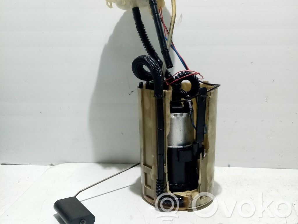 Bomba interna de combustible