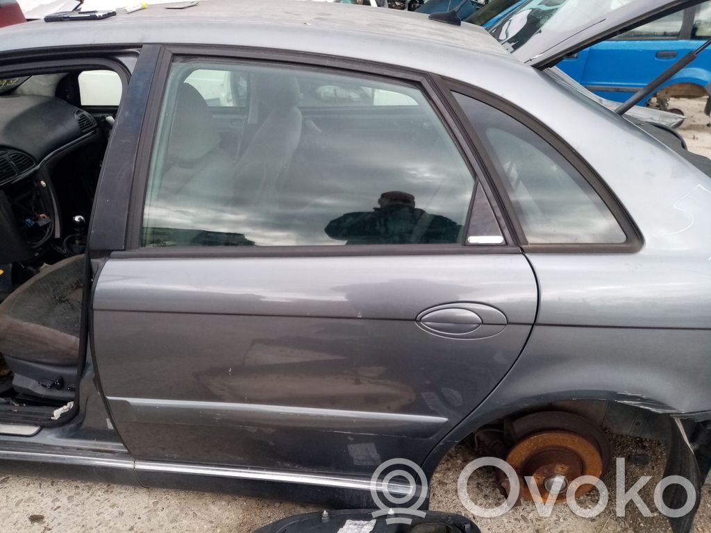 Puerta trasera   9006A0