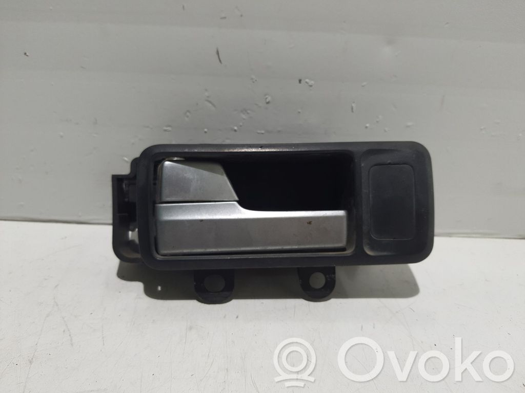 Manecilla interna puerta trasera   3M51R22601