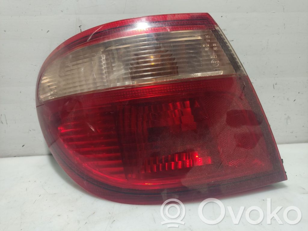 Nissan Almera N16 Luci posteriori 