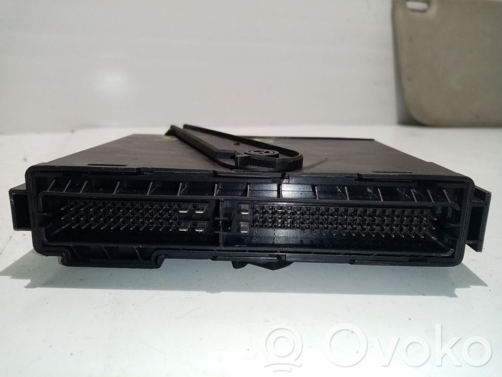 Autres unités de commande / modules   330518684