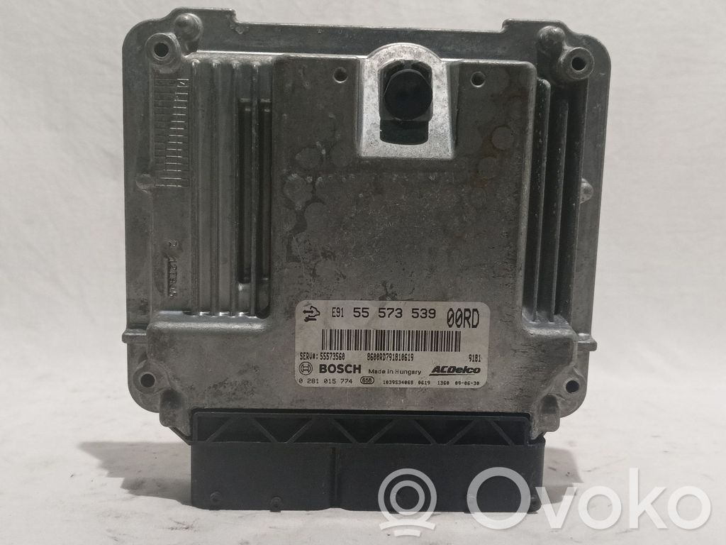 Opel Insignia A Engine control unit/module 