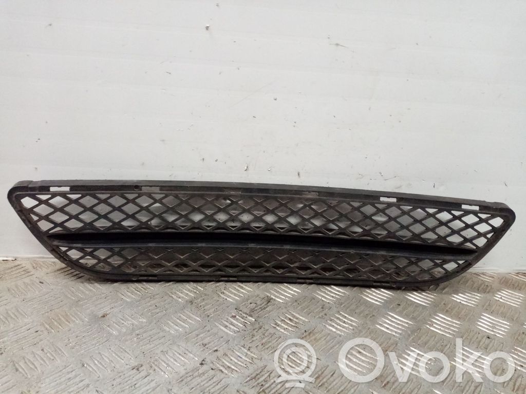 Kühlergrill   51117154556