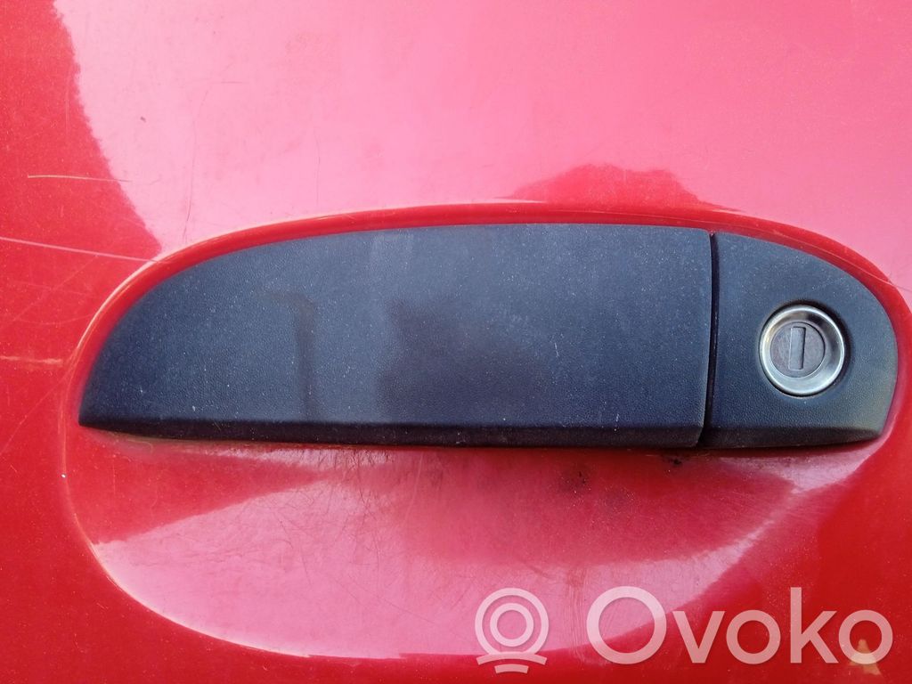 Hyundai i10 Klamka zewnętrzna drzwi przednich 