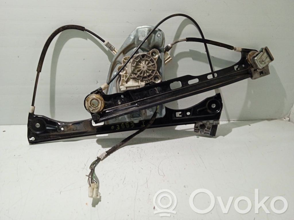 Mercedes-Benz C W203 Manualny podnośnik szyby drzwi przednich 