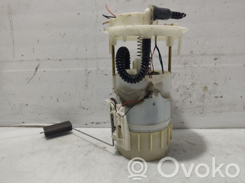 Renault Megane II Bomba interna de combustible 
