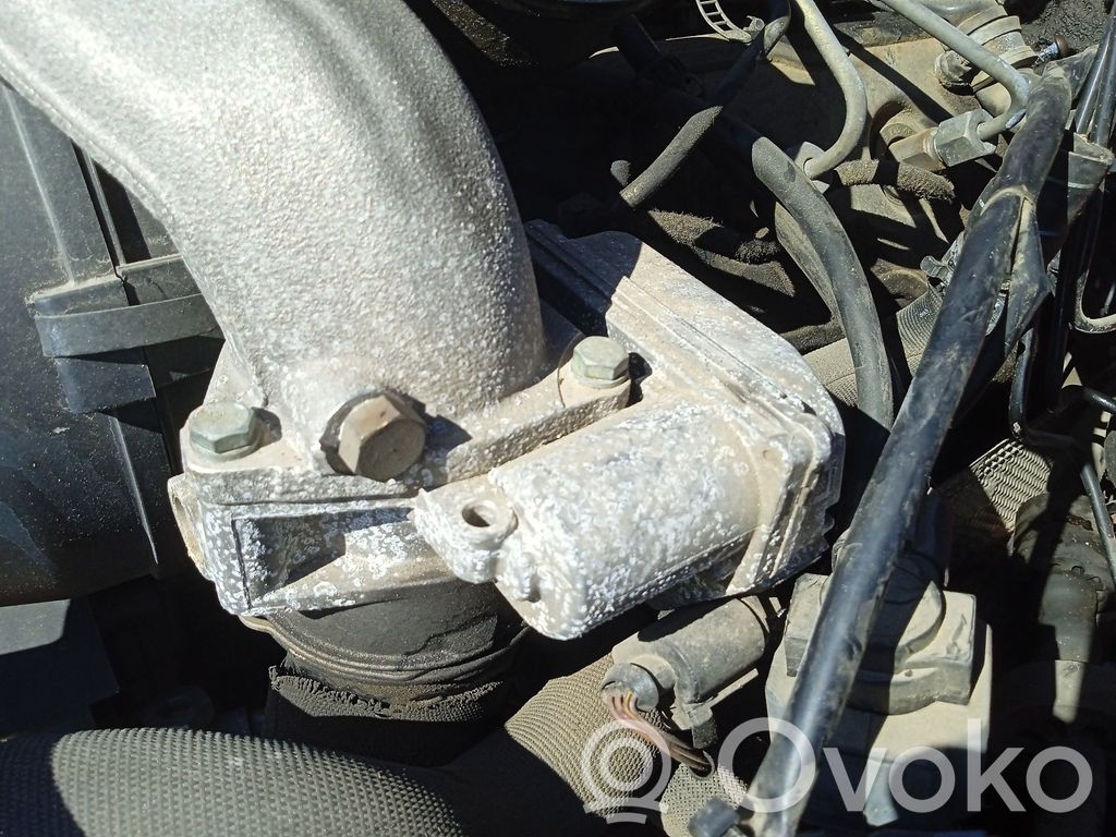 Audi A4 S4 B6 8E 8H Soupape vanne EGR
