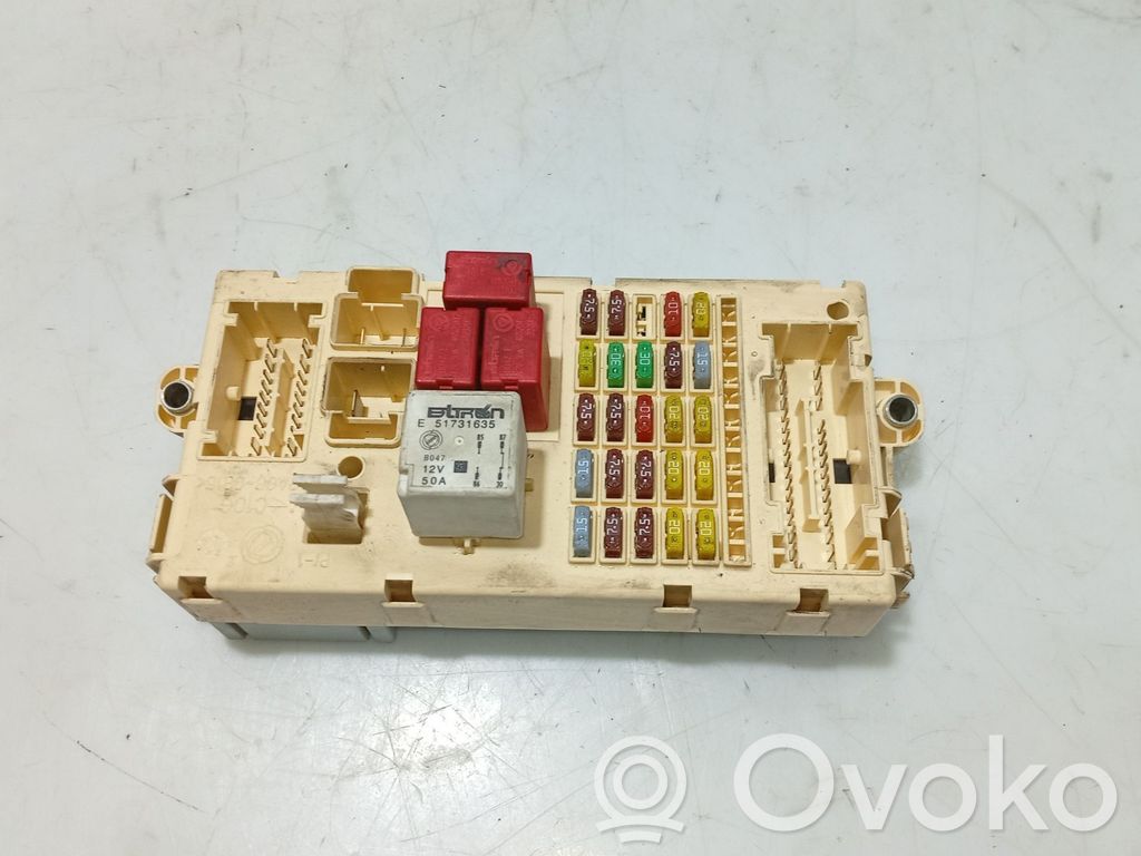 Fiat Stilo Unidad de control del BSM 