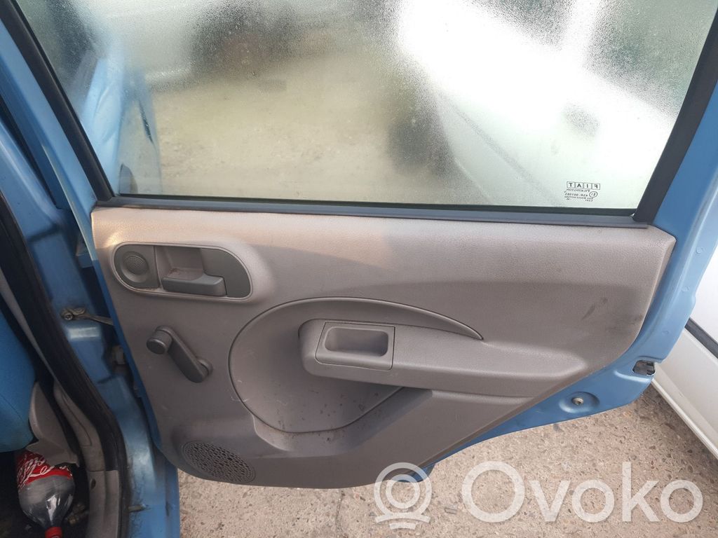 Fiat Panda II Rivestimento del pannello della portiera posteriore 