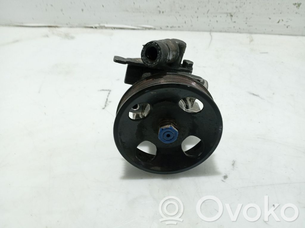 Hyundai Accent Ohjaustehostimen pumppu 