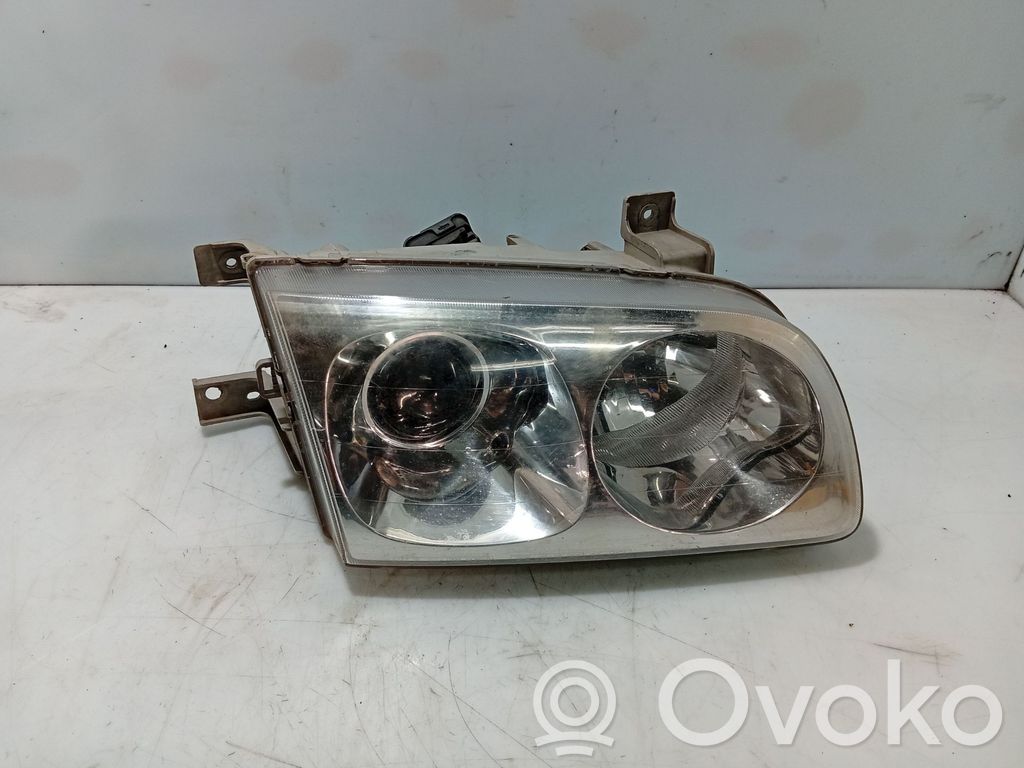 Hyundai Trajet Phare frontale 