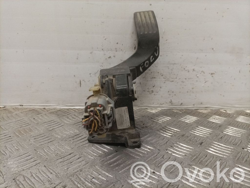 Accelerator throttle pedal   2M519F836AD