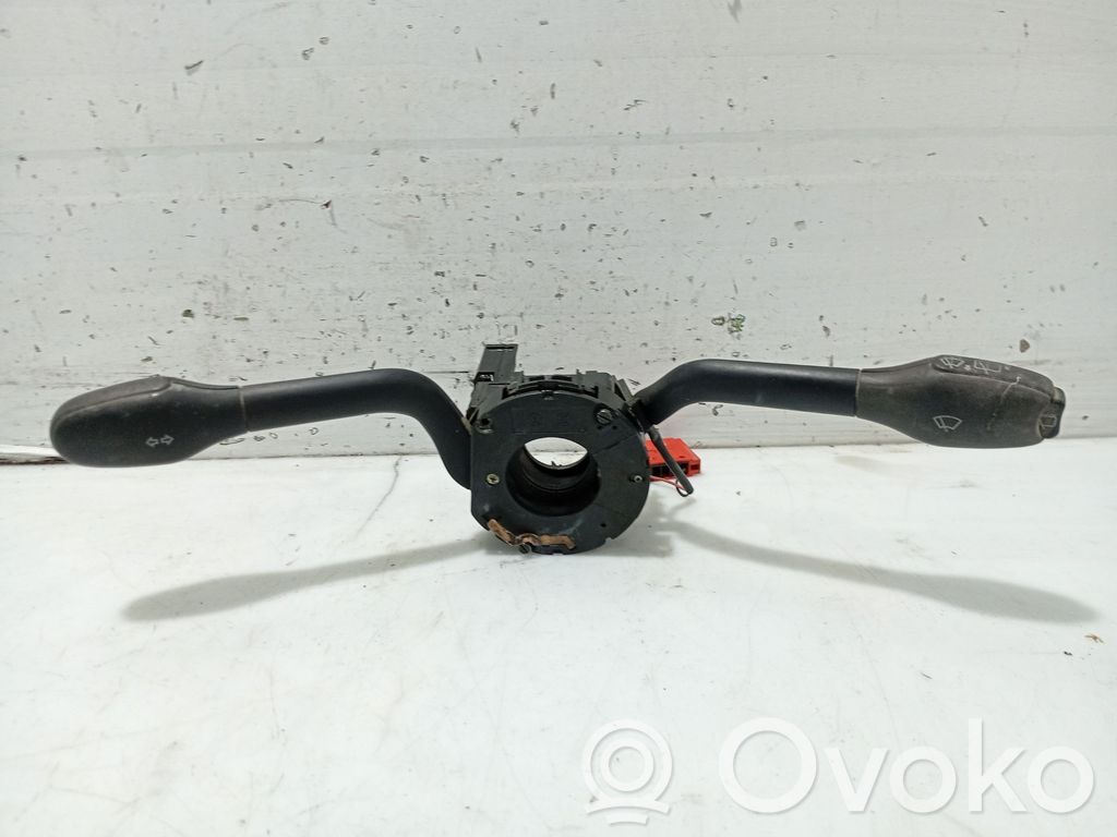 Seat Arosa Butoane/comutatoare pe volan 