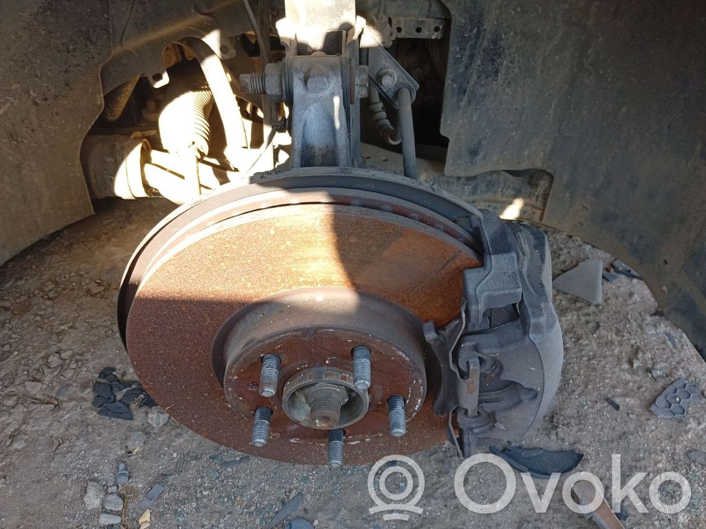 Ford Mondeo MK V Zwrotnica koła przedniego 