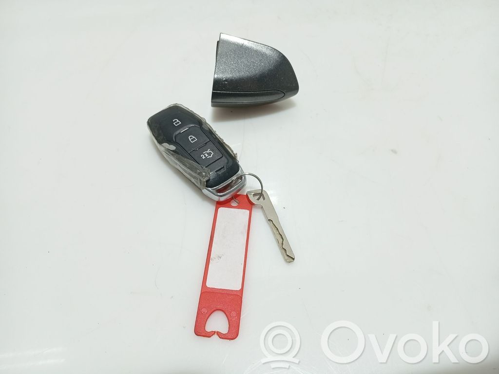 Ford Mondeo MK V Zamek drzwi przednich 