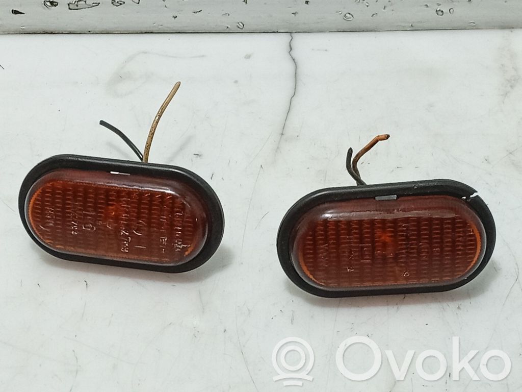 Renault Megane I Feu clignotant répétiteur d'aile avant