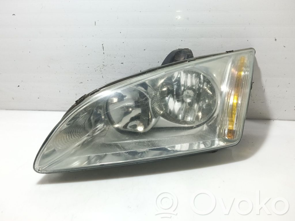 Ford Focus Headlight/headlamp 