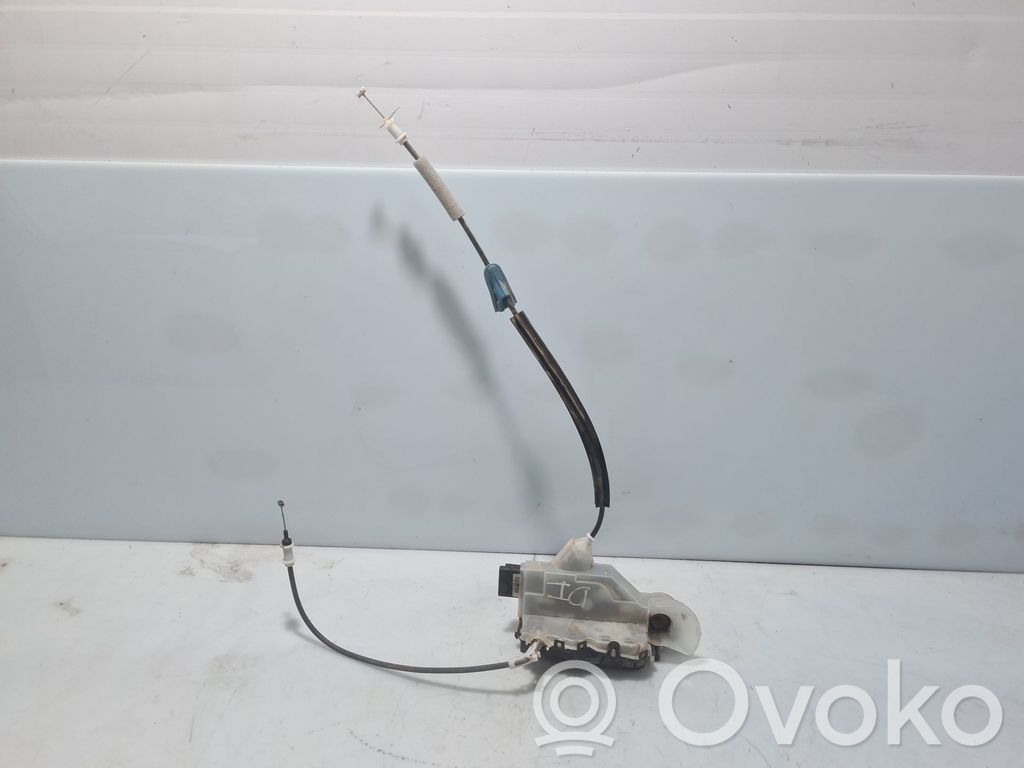 Fiat Doblo III Priekšpusē slēdzene 