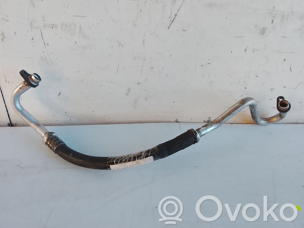 Ford Focus Tubo flessibile condotto refrigerante