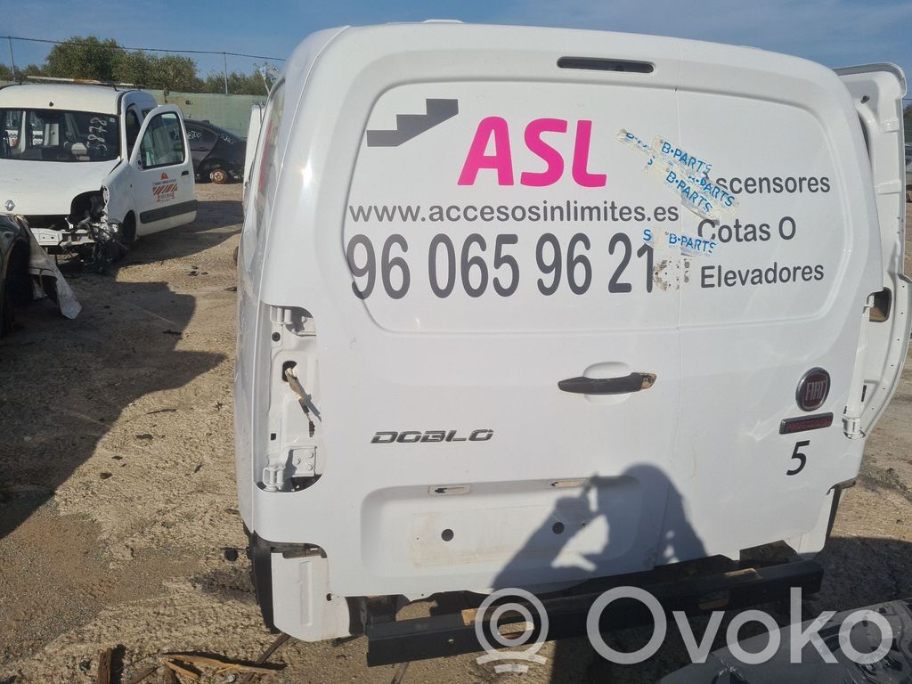 Fiat Doblo III Portiera posteriore 