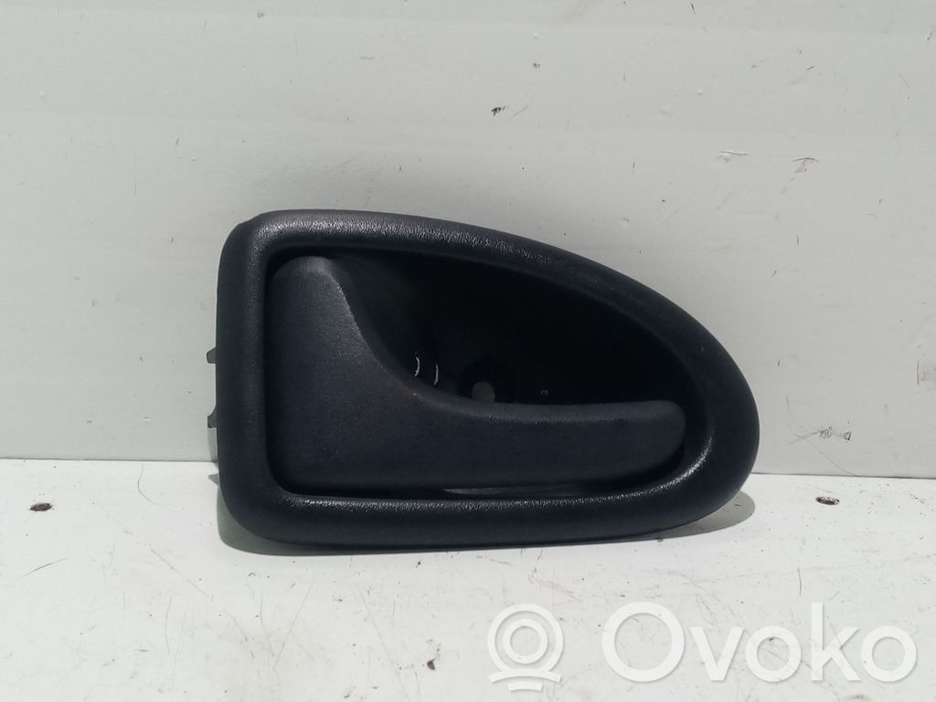 Renault Clio II Manecilla interna puerta delantera 