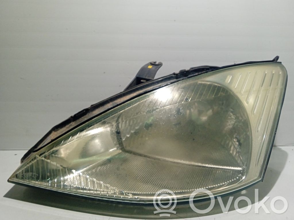 Ford Focus Headlight/headlamp 