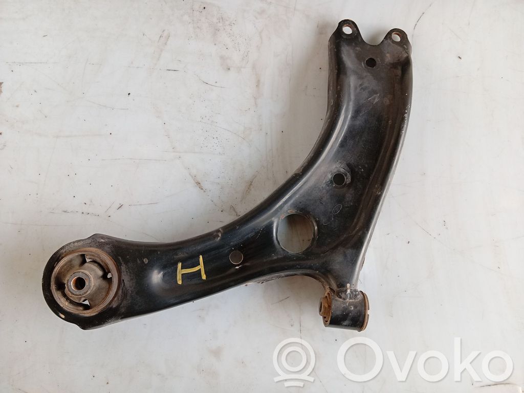 KIA Sportage Braccio di controllo sospensione anteriore 