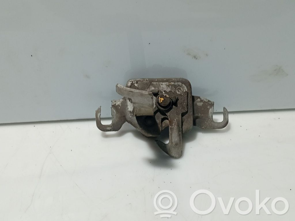 Renault Megane I Kiinnityskoukku/-silmukka
