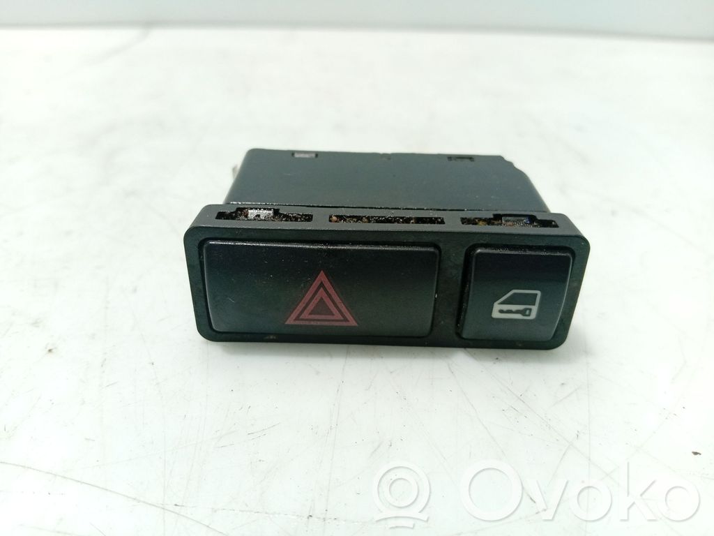 Botón interruptor de luz de peligro   61318368920