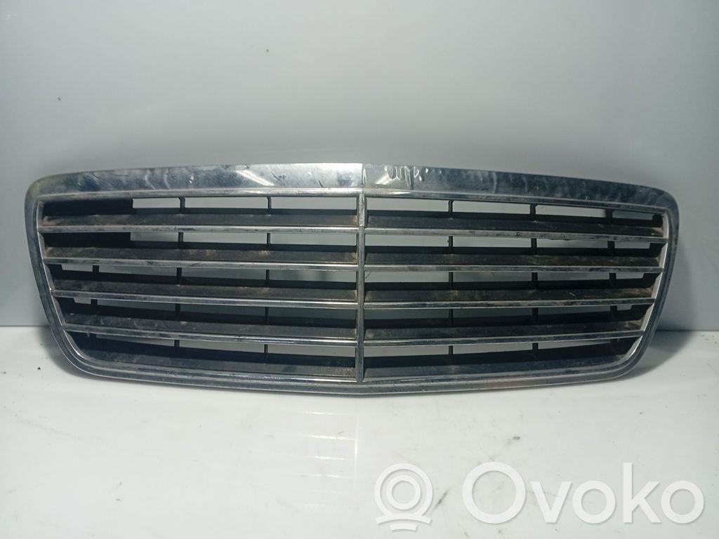Mercedes-Benz E W210 Alte piese de interior 