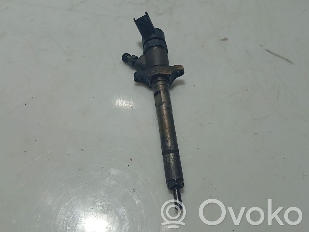 Citroen C4 I Wtryskiwacz paliwa 
