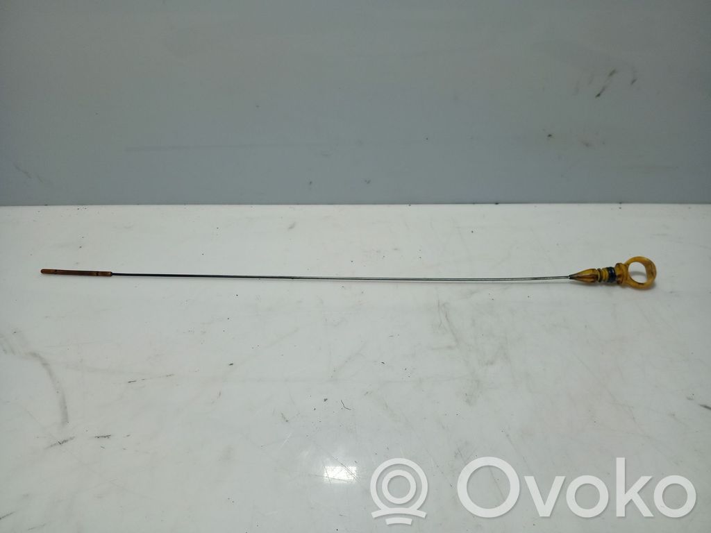 Citroen C4 I Bagnet poziomu oleju 