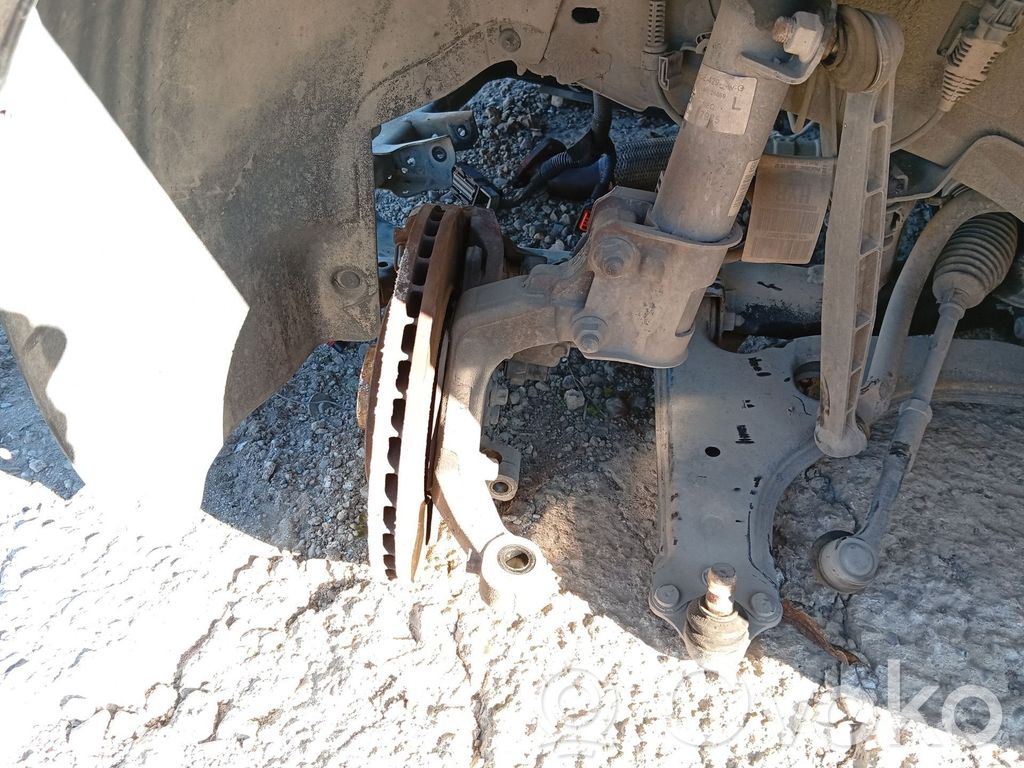 Opel Astra G Zwrotnica koła przedniego 