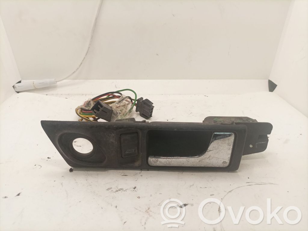 Audi A6 S6 C4 4A Manecilla interna puerta trasera 