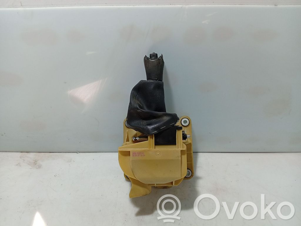 Ford Focus Gear shift rod 