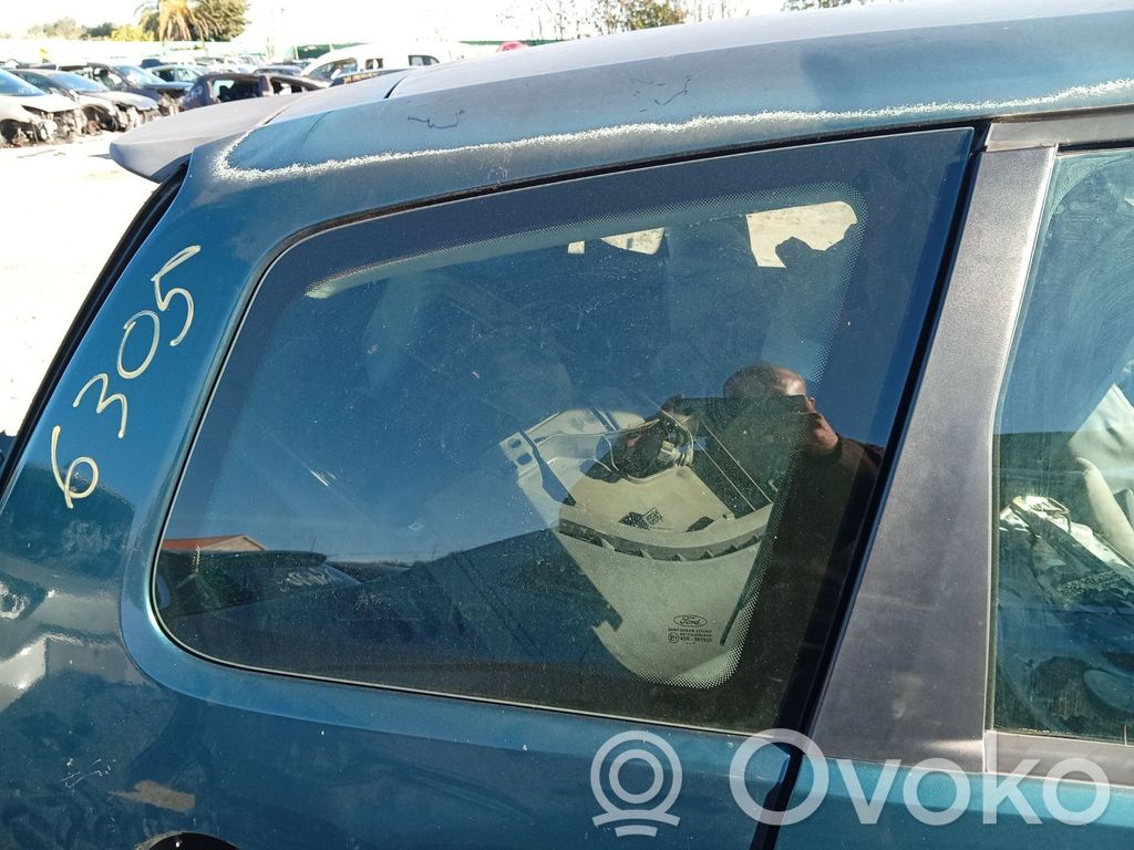 Ford Focus Rear side window 