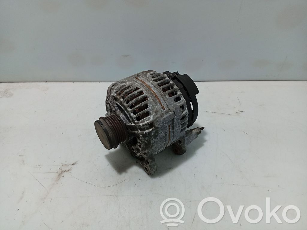 Audi A4 S4 B5 8D Ģenerators 