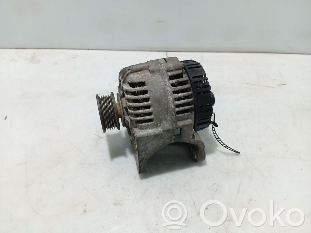 Audi A4 S4 B5 8D Generatorius 