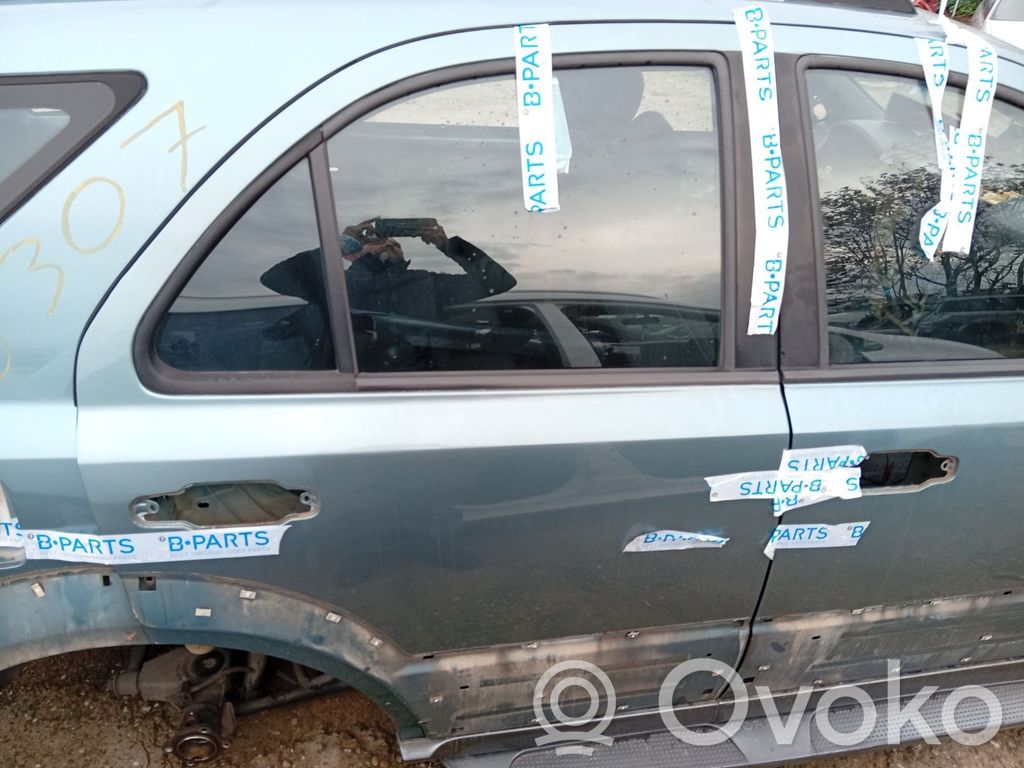 KIA Sorento Galinės durys 