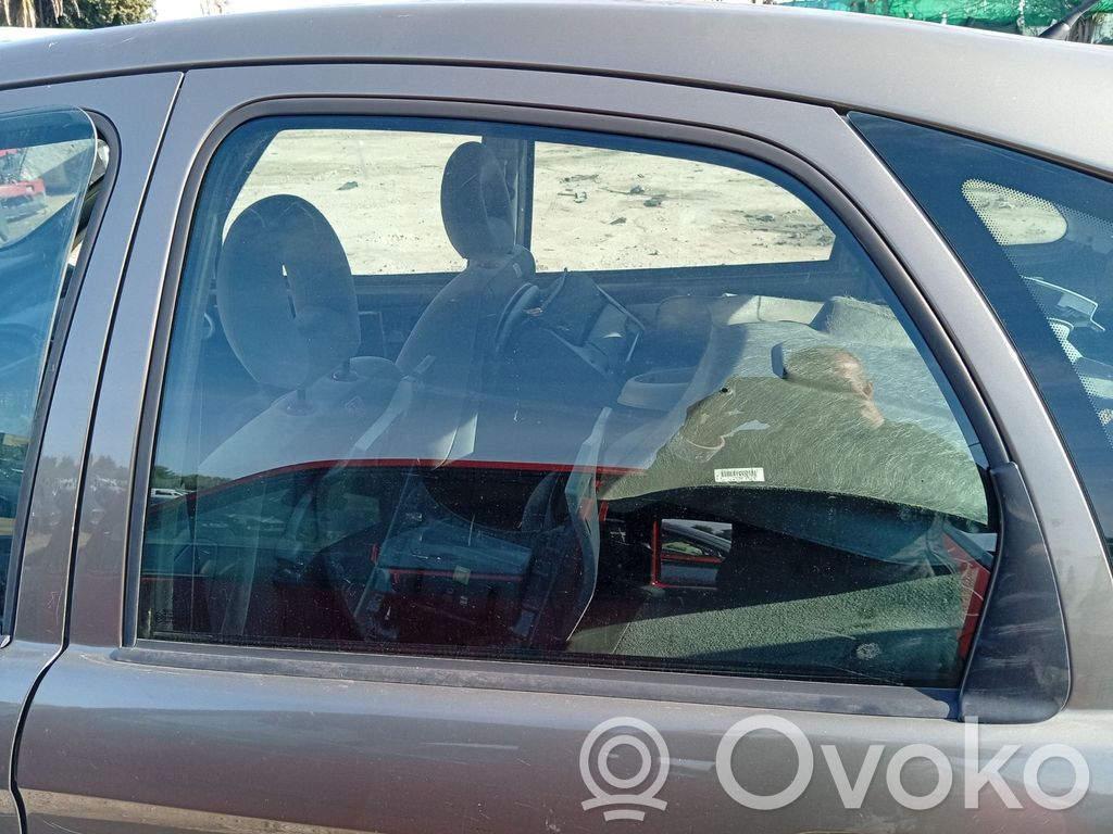 Citroen Xsara Luna de la puerta trasera 