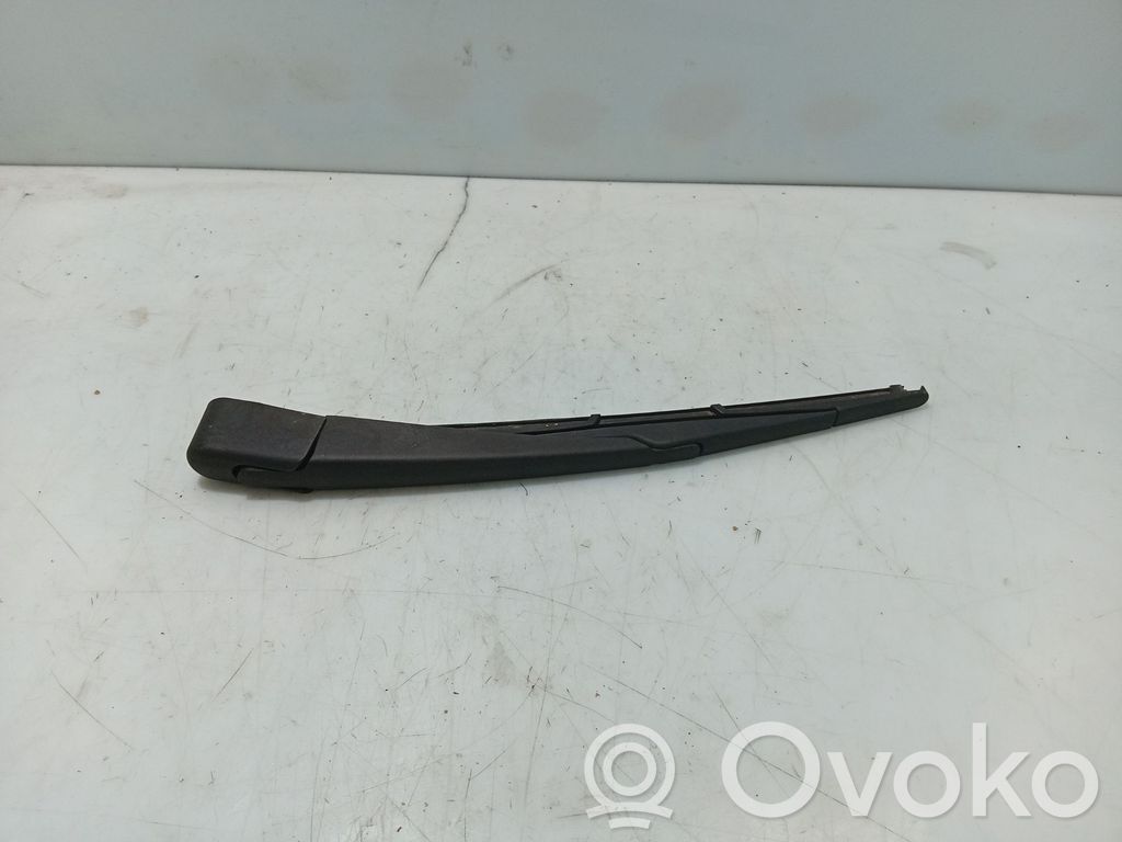Citroen C4 Grand Picasso Brazo del limpiaparabrisas trasero 