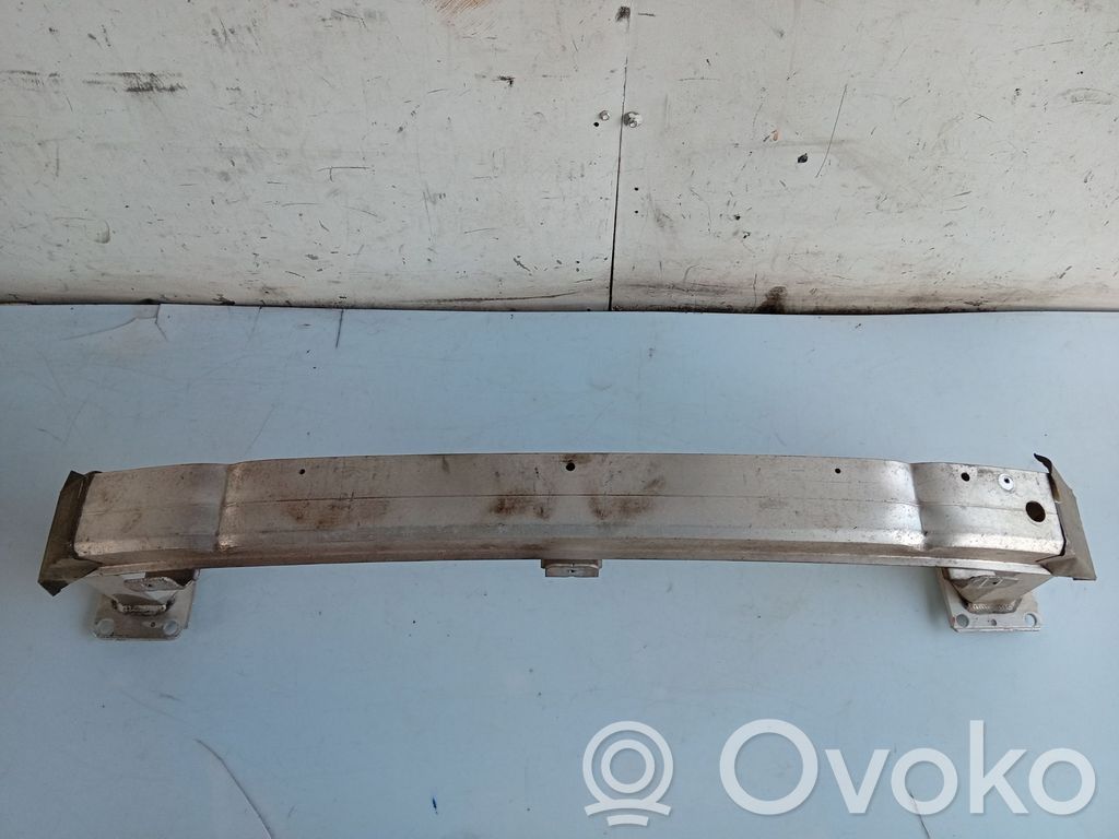 Citroen C4 Grand Picasso Etupuskurin kannake 