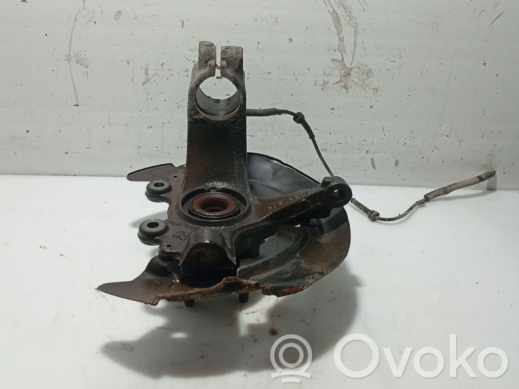 Volvo S40 Передний поворотный кулак (ступица, цапфа) 