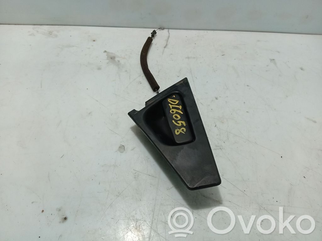 Renault Clio IV Takaoven ulkokahva 