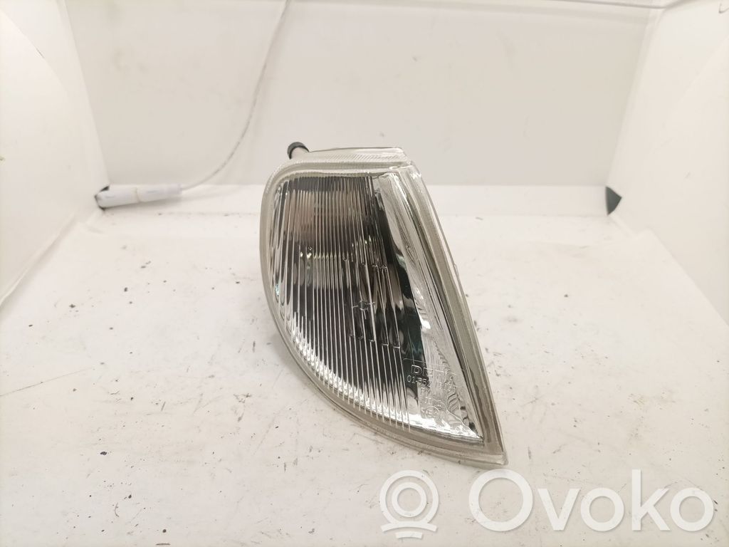 Citroen Saxo Kierunkowskaz przedni 