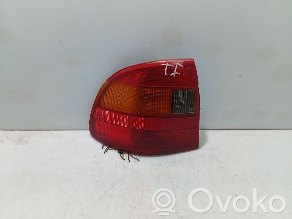 Opel Astra F Lampă spate în caroserie 