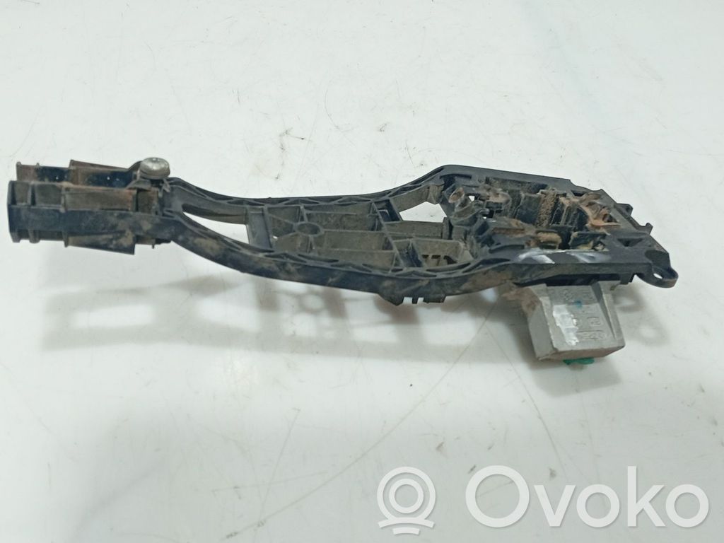 Opel Corsa D Takaoven ulkokahva 