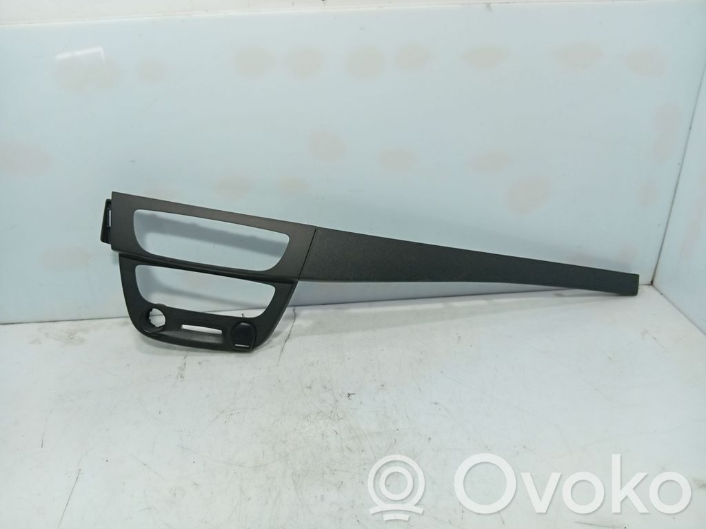 Renault Megane III Kita salono detalė 