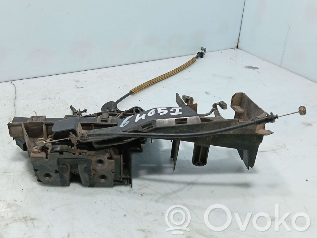 Ford Focus Priekšpusē slēdzene 