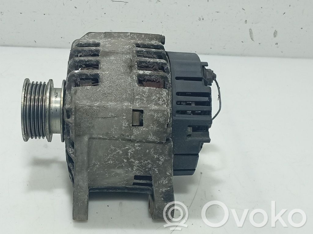 Renault Clio II Ģenerators 